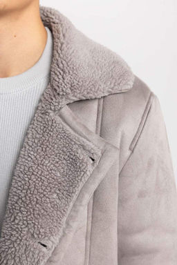 Замшевое пальто с плюшевой подкладкой и воротником-жакетом Slim Fit - Defacto фото 5