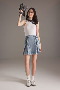 TRENDYOLMILLA Mavi Kusgozu Baglama Detayl? Normal Bel Mini Denim Etek TWOSS25ET00130