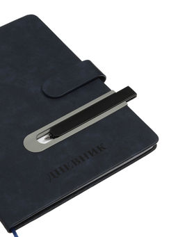 Дневник школьный 1-11 класс, лассе, обложка искуственная кожа серая, с хлястиком, с ручкой   1096906