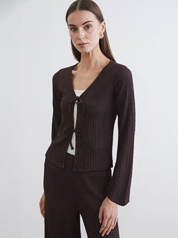 V Yaka Ba?lamal? Dokulu Bluz