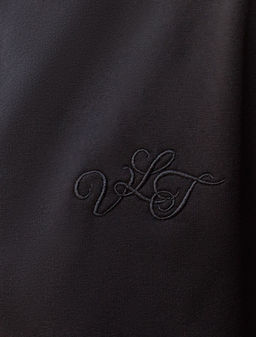 D49.015 Джемпер женский черный