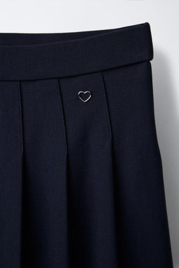 BOX PLEAT SKIRT WITH HEART APPLIQUE - Zara фото 3