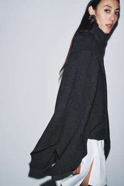 ASYMMETRIC NECK WOOL CAPE - Zara фото 2