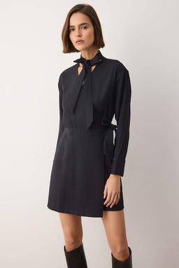 Siyah Duz K?sa / Mini Dokuma Elbise TWOAW26EL00291 - Trendyolmilla фото 3