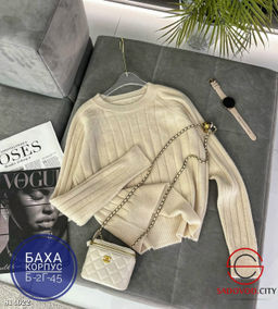 Свитер женский однотонный