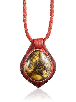 Колье из кожи Амазонка с текстурным янтарём