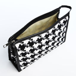 Косметичка на молнии, цвет белый/чёрный