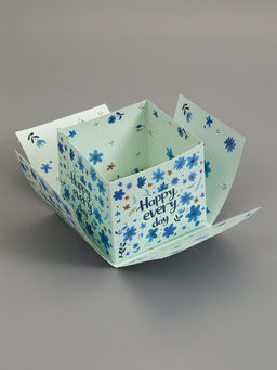 Коробка подарочная "Бабочки, Счастья" 14.5×14.5×12.7 см