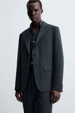 TEXTURED SUIT BLAZER