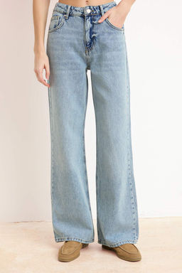 Koyu Mavi YUMUSACIK Tencel Kar?s?ml? Yuksek Bel Wide Leg Jeans TWOSS26JE00137 - Trendyolmilla фото 7
