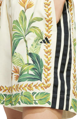 Шорты женские