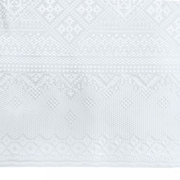 Скатерть ПВХ "Славянка" 137х137см, длина стола до 90см, на 4 персоны, "LACE" гладкая, пленка сверху, белая с перламутром, упак. "классическая" п/э 28х41см т.м. "Домашняя Мода" (Китай)