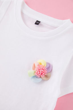 Ekru K?z Cocuk %100 Pamuk Cicekli Dugme Detayl? K?sa Kol Orme T-Shirt TKDSS25TS00110 - Trendyolmilla фото 3