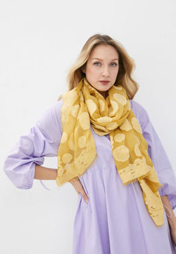 Однотонный палантин деворе Нежные розы - Модные истории фото 2