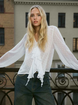 10200260545 Блузка жен. Tiora белый - Concept club фото 5