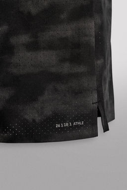 PERFORATED RUNNING SHORTS - Zara фото 7