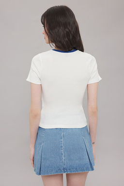 Ekru Slogan Nak?sl? Kontrast Biye Detayl? Regular Boy Fitilli Esnek Orme Bluz TWOSS25BZ00372 - Trendyolmilla фото 4