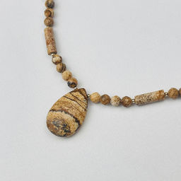 Бусы из песочной Яшмы с кулоном 46 см +