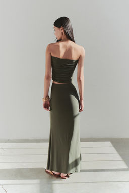 Limited Edition Haki Vucuda Oturan Aksesuar Detayl? Orme Uzun Etek TPRSS25ET00004