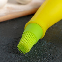 Кисть с резервуаром для масла Доляна Самуи?, силикон, 13?4,5?4,5 см, цвет МИКС фото 3