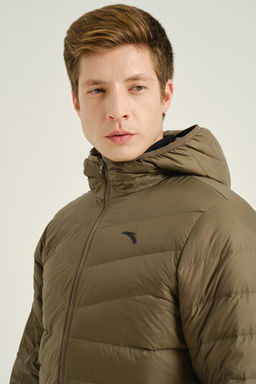 Пуховик лёгкий с капюшоном Темно-зеленый