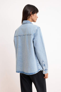 A__k Mavi Trok Detayl_ Regular 100% Pamuk Oversize Denim G_mlek Ceket TWOSS26GO00003 - Trendyolmilla фото 4