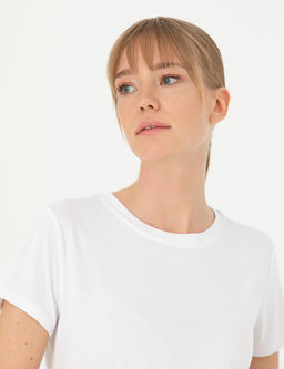 Beyaz Regular Fit Basic Ti__rt