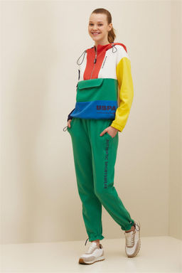 Женские зеленые спортивные штаны Неожиданная скидка в корзине