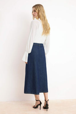 Koyu Mavi Dugme Detayl? Midi Denim Etek TWOSS26ET00004 - Trendyolmilla фото 6