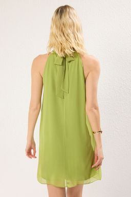 TRENDYOLMILLA Murdum Duz Kesim Halter Yaka Mini Sifon Astarl? Dokuma Elbise TWOSS23EL01059  фото 5