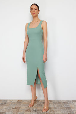 TRENDYOLMILLA Siyah itted/Vucuda Oturan Y?rtmacl? Kare Yaka Esnek Orme Midi Kalem Elbise TWOSS24EL00679  фото 9