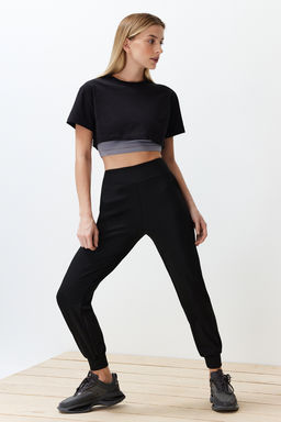 Siyah Dalg?c/Scuba Kumas Rahat Kesim Orme Spor Esofman Alt? THMSS24EA00001