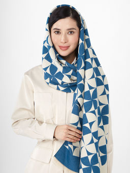 в составе ШЕРСТЬ и КАШЕМИР Большой, мягкий, теплый однотонный двусторонний палантин. - Tantino фото 7