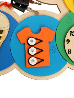 Развивающая игрушка Бизиборд