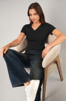 Женская футболка из вискозы с V-вырезом Happyfox