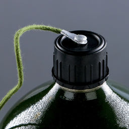 Фляжка армейская походная Adventure, 1.3 л, для воды, на лямках, металлическая, зелёная