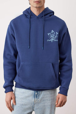 TRENDYOL MAN Antrasit Oversize/Genis Kesim Kapusonlu Cicek Bask? Ici Polar/S?cak Tutan Sweatshirt TMNAW24SW00100 - Trendyolmilla фото 30