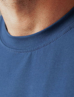 Футболка из премиального хлопка с авторским принтом