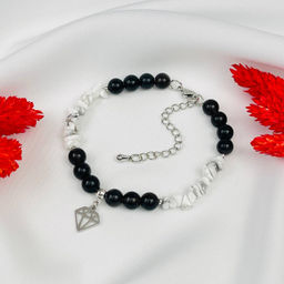 Браслет из серебристого Обсидиана и Говлита с подвеской 18 см +