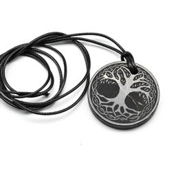Кулон из шунгита круг "Дерево жизни" 30мм, полированный