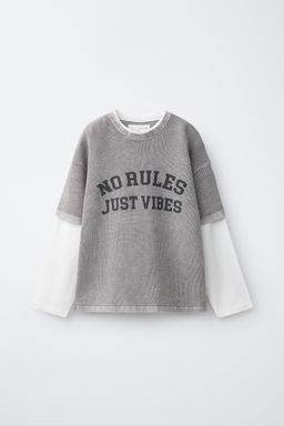 CAMISETA TEXTURA DOBLE MANGA / Gris perla