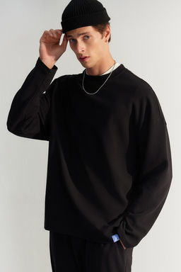 TRENDYOL MAN Siyah Oversize/Genis Kesim Limited Edition Dokulu Etiket Detayl? Sweatshirt TMNAW24SW00073 - Trendyolmilla фото 2