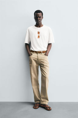 T-SHIRT WITH CONTRAST STITCHING