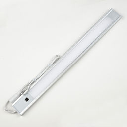 ULI-F40-5W/4200K SENSOR IP20 SILVER Светильник линейный светодиодный ультратонкий, с бесконтактным выключателем. 300Х30х8мм. 210Lm. Серебристый. ТМ Uniel