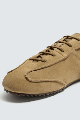 LEATHER TRAINERS LIMITED EDITION