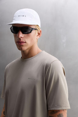 GRAPHIC PRINT TECHNICAL T-SHIRT - Zara фото 5