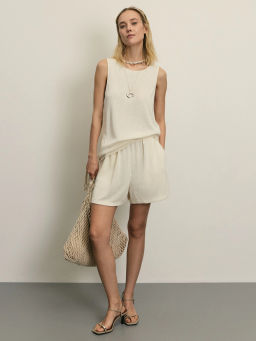 Шорты свободного кроя из фактурной ткани / Zarina