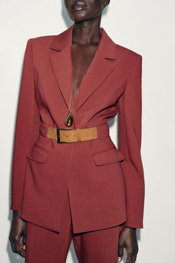 WIDE BELT BLAZER