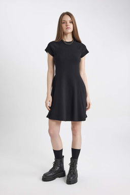 Мини-платье Cool с круглым вырезом в рубчик и короткими рукавами - Defacto фото 2