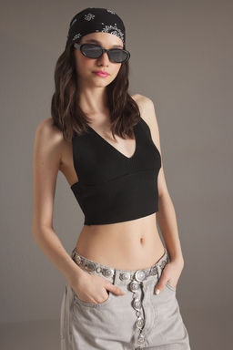 Siyah Super Crop S?rt Detayl? Ince Bluz TWOSS22BZ0760